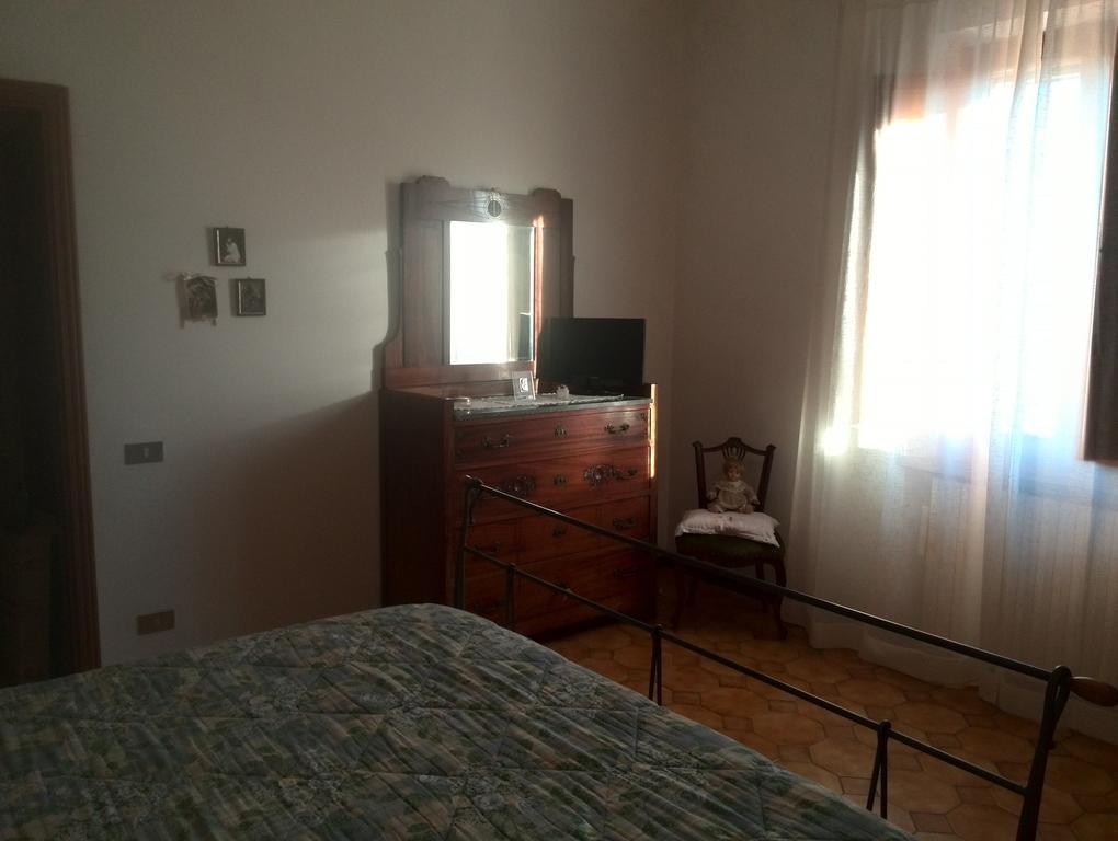 Casa Ricciardi Lejlighed Chianni Værelse billede