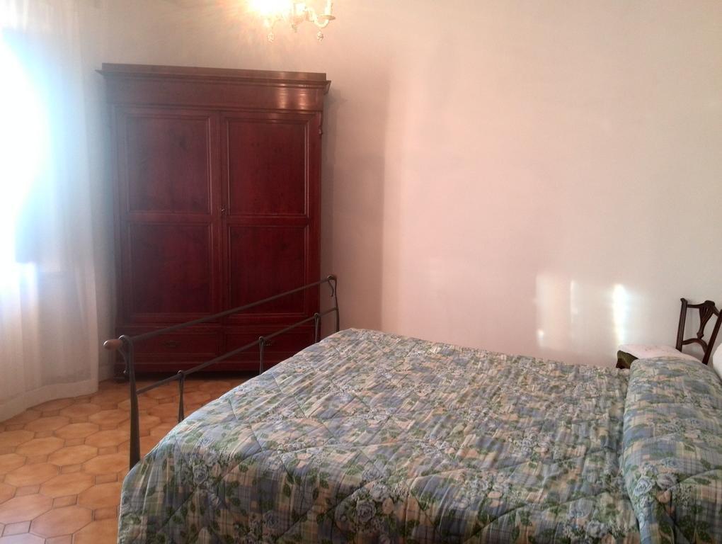 Casa Ricciardi Lejlighed Chianni Værelse billede