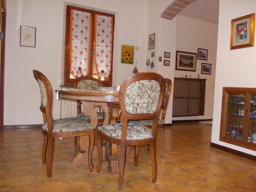 Casa Ricciardi Lejlighed Chianni Værelse billede