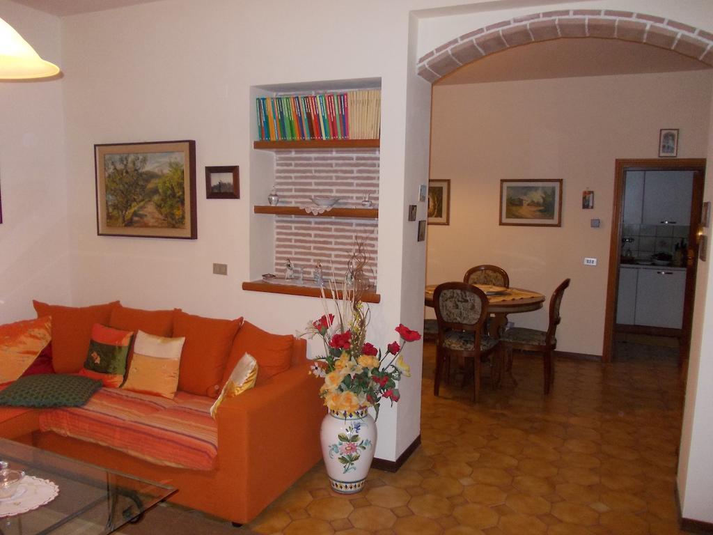 Casa Ricciardi Lejlighed Chianni Værelse billede